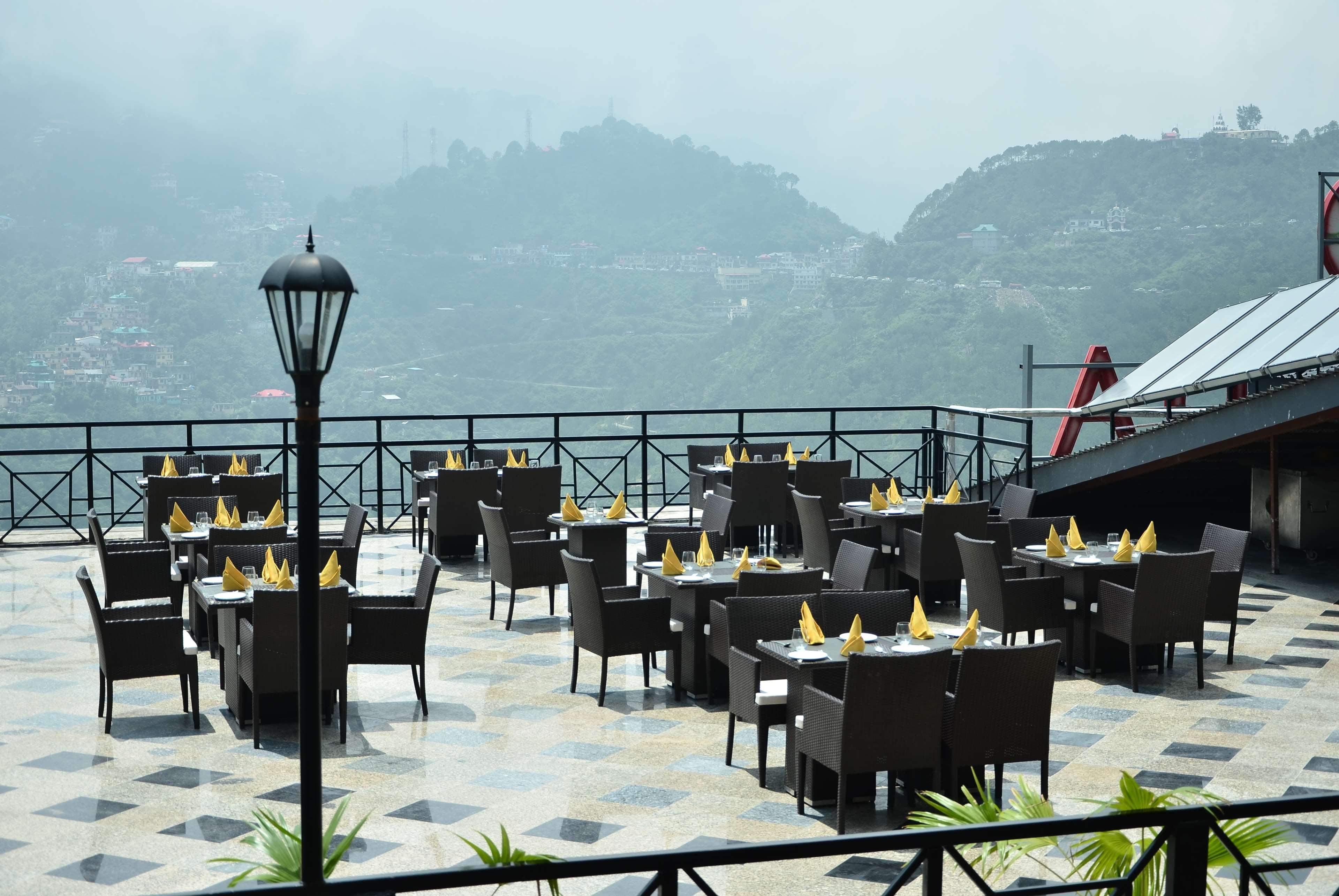 Ramada By Wyndham Kasauli Hotel Luaran gambar