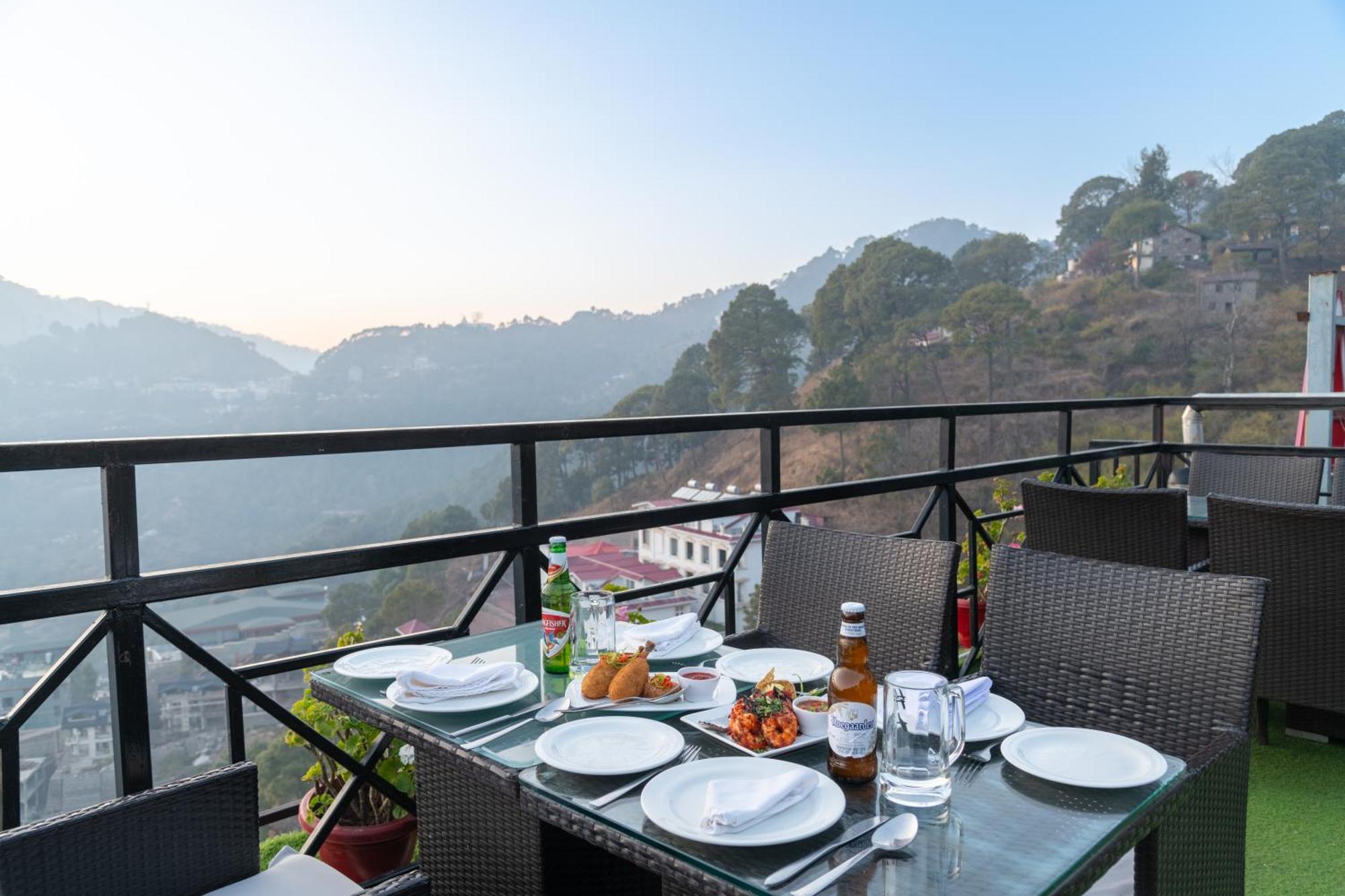 Ramada By Wyndham Kasauli Hotel Luaran gambar